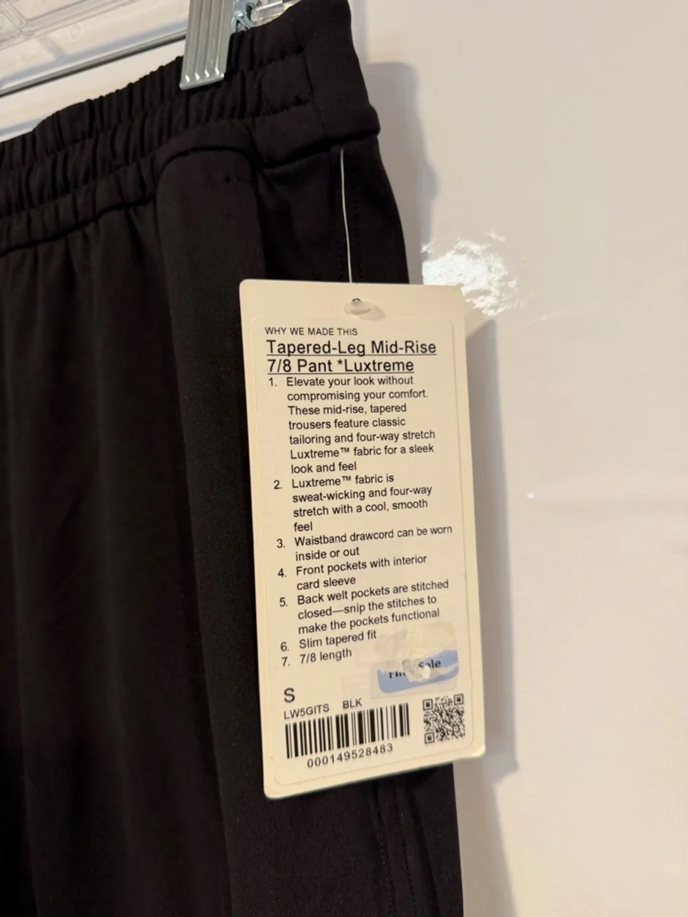 Black Lululemon tapered mid-rise luxtreme dress pants NWT